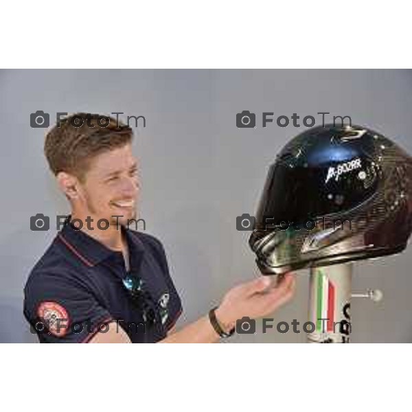 Brembate Sopra Nolan il Campione del Mondo Casey Stoner presentazione casco X-802RR ULTRA CARBON EDIZIONE ONE-OFF SUPERHERO a lui dedicata.