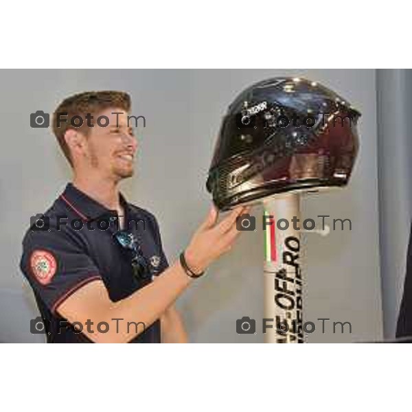 Brembate Sopra Nolan il Campione del Mondo Casey Stoner presentazione casco X-802RR ULTRA CARBON EDIZIONE ONE-OFF SUPERHERO a lui dedicata.