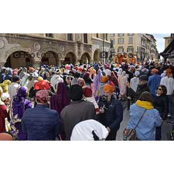 Foto Manzoni Tiziano/LaPresse 1-04-2023Bergamo Italia - Cronaca - Bergamo la tradizionale processione della comunità Sikh di Bergamo