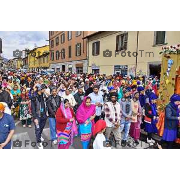 Foto Manzoni Tiziano/LaPresse 1-04-2023Bergamo Italia - Cronaca - Bergamo la tradizionale processione della comunità Sikh di Bergamo