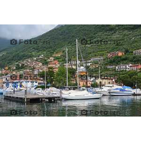 Foto Manzoni Tiziano Bergamo Italia - Cronaca - Bergamo Lago D\'Iseo Sebino Bergamo Predore