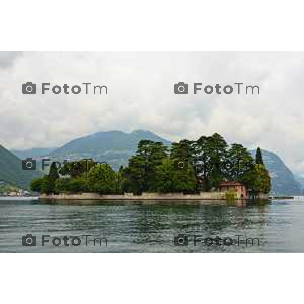 Foto Manzoni Tiziano Bergamo Italia - Cronaca - Bergamo Lago D\'Iseo Isola di Loreto