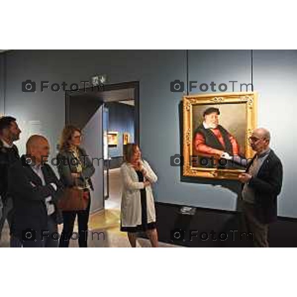 Foto Manzoni Tiziano/LaPresse 11-04-2023 Bergamo Italia - Cronaca - Bergamo Ritratto di un podestà di Giovan Battista Moroni torna in Accademia Carrara, il museo che raccoglie il più importante corpus di opere dell’autore, a seguito del restauro realizzato grazie al sostegno dell\'Ospedale Papa Giovanni XXIII, che restituisce piena leggibilità e cromia al dipinto.NELLA FOTO Plebani Stasi