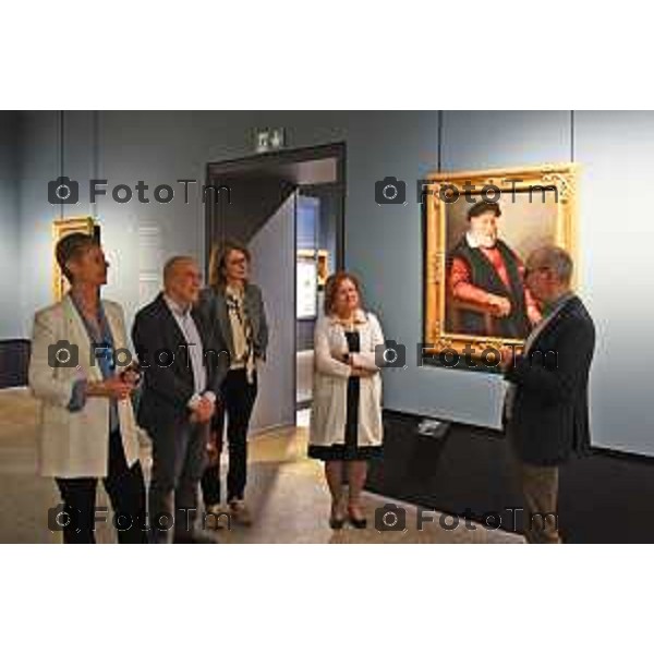 Foto Manzoni Tiziano/LaPresse 11-04-2023 Bergamo Italia - Cronaca - Bergamo Ritratto di un podestà di Giovan Battista Moroni torna in Accademia Carrara, il museo che raccoglie il più importante corpus di opere dell’autore, a seguito del restauro realizzato grazie al sostegno dell\'Ospedale Papa Giovanni XXIII, che restituisce piena leggibilità e cromia al dipinto.