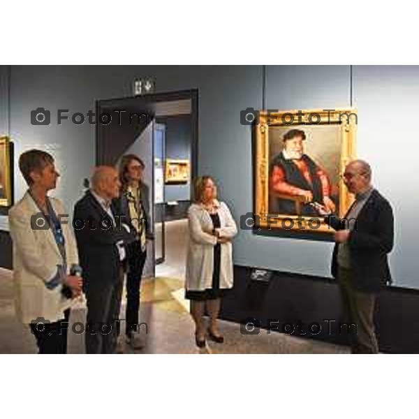 Foto Manzoni Tiziano/LaPresse 11-04-2023 Bergamo Italia - Cronaca - Bergamo Ritratto di un podestà di Giovan Battista Moroni torna in Accademia Carrara, il museo che raccoglie il più importante corpus di opere dell’autore, a seguito del restauro realizzato grazie al sostegno dell\'Ospedale Papa Giovanni XXIII, che restituisce piena leggibilità e cromia al dipinto.