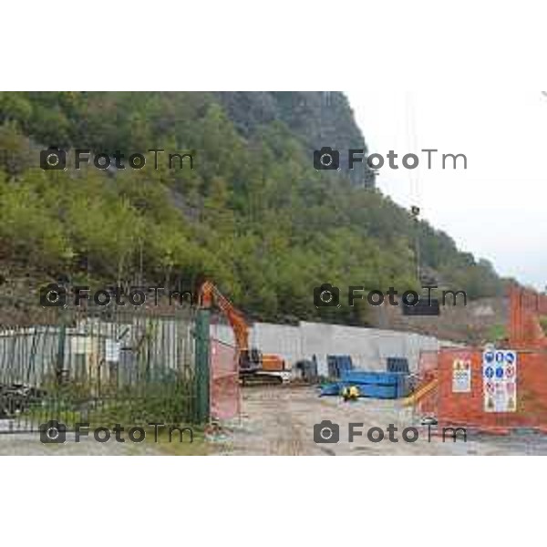 Valbondione cantiere centrale biomasse Fotogramma Bergamo-Tiziano Manzoni