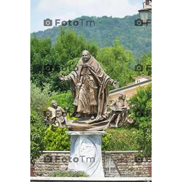 Sotto il Monte (BG) prima domenica dopo l\'annuncio della canonizzazione di papa Giovanni proclamato Santo nella foto Fotogramma Bergamo-Tiziano Manzoni