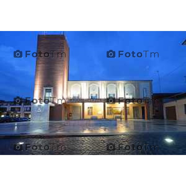 Fontanella (BG) il palazzo del municipio di epoca fascista foto Tiziano Manzoni-fotogramma Bergamo