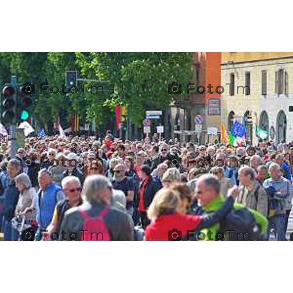 Foto Manzoni Tiziano/LaPresse 25-04-2023Bergamo Italia - Cronaca - Bergamo festa 25 aprile, le celebrazioni della Liberazione