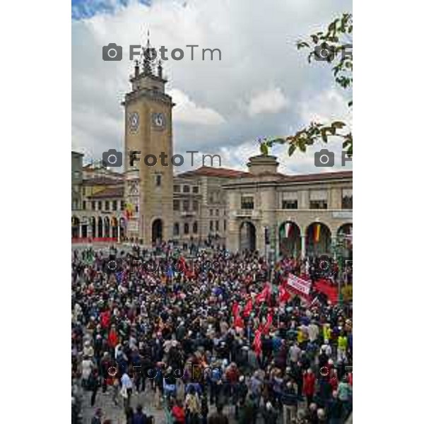 Foto Manzoni Tiziano/LaPresse 25-04-2023Bergamo Italia - Cronaca - Bergamo festa 25 aprile, le celebrazioni della Liberazione