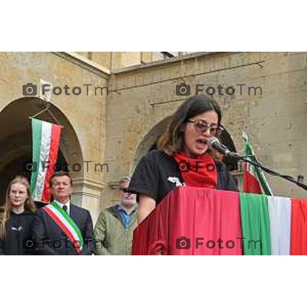 Foto Manzoni Tiziano/LaPresse 25-04-2023Bergamo Italia - Cronaca - Bergamo festa 25 aprile, le celebrazioni della Liberazione Progetto Adriana, di una studentessa del liceo