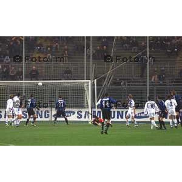 INCONTRO DI CALCIO SERIE A 22.12.02 ATALANTA EMPOLI SECONDO GOL ATALANTA ZENONI