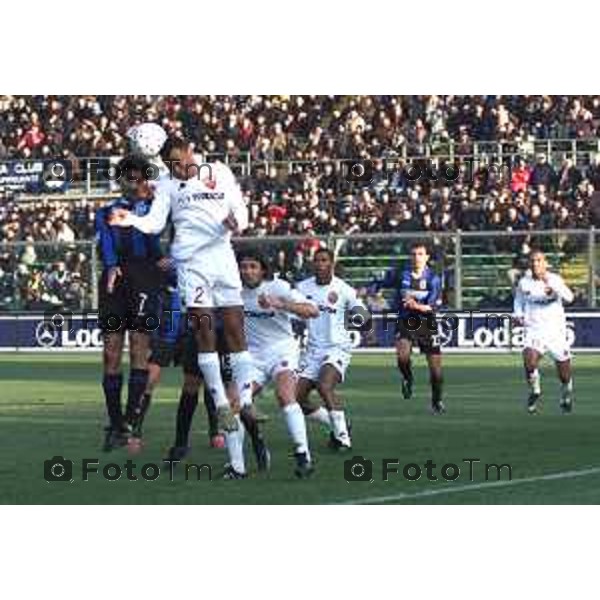 BERGAMO 19 GENNAIO 2003 CAMPIONATO DI CALCIO SERIE A ATALANTA ROMA PRIMO TEMPO CAFU\'-BERRETTA