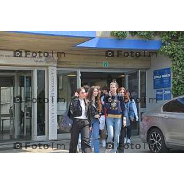 Foto Manzoni Tiziano/LaPresse 6-05-2023Bergamo Italia - Cronaca - Bergamo consegna diplomi dell\'Istituto Giulio Natta Giuseppe Valditara, Ministro dell\'istruzione e del Merito.