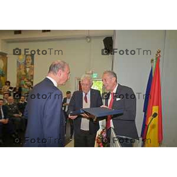 Foto Manzoni Tiziano/LaPresse 6-05-2023Bergamo Italia - Cronaca - Bergamo consegna diplomi dell\'Istituto Giulio Natta Giuseppe Valditara, Ministro dell\'istruzione e del Merito.