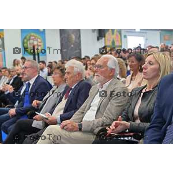 Foto Manzoni Tiziano/LaPresse 6-05-2023Bergamo Italia - Cronaca - Bergamo consegna diplomi dell\'Istituto Giulio Natta Giuseppe Valditara, Ministro dell\'istruzione e del Merito.