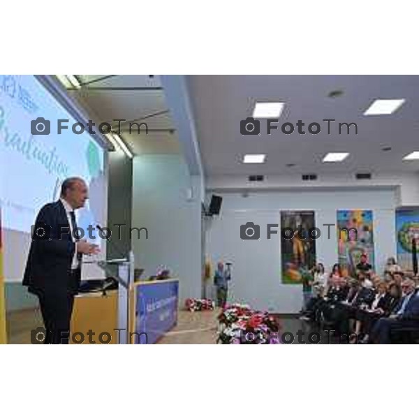 Foto Manzoni Tiziano/LaPresse 6-05-2023Bergamo Italia - Cronaca - Bergamo consegna diplomi dell\'Istituto Giulio Natta Giuseppe Valditara, Ministro dell\'istruzione e del Merito.