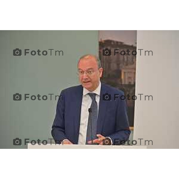 Foto Manzoni Tiziano/LaPresse 6-05-2023Bergamo Italia - Cronaca - Bergamo consegna diplomi dell\'Istituto Giulio Natta Giuseppe Valditara, Ministro dell\'istruzione e del Merito.