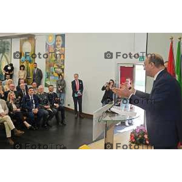 Foto Manzoni Tiziano/LaPresse 6-05-2023Bergamo Italia - Cronaca - Bergamo consegna diplomi dell\'Istituto Giulio Natta Giuseppe Valditara, Ministro dell\'istruzione e del Merito.