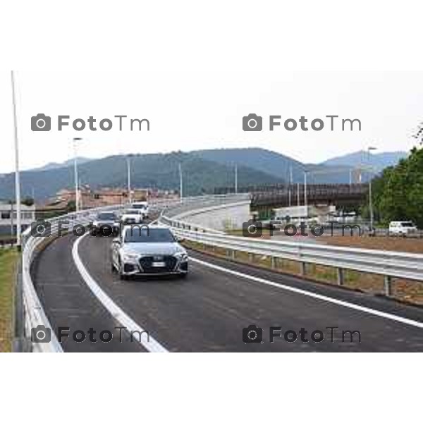 Foto Manzoni Tiziano/LaPresse 30-05-2023Bergamo Italia - Cronaca - Bergamo Bergamo inaugurazione nuovo sovrapasso Bonaldi rondo Valli