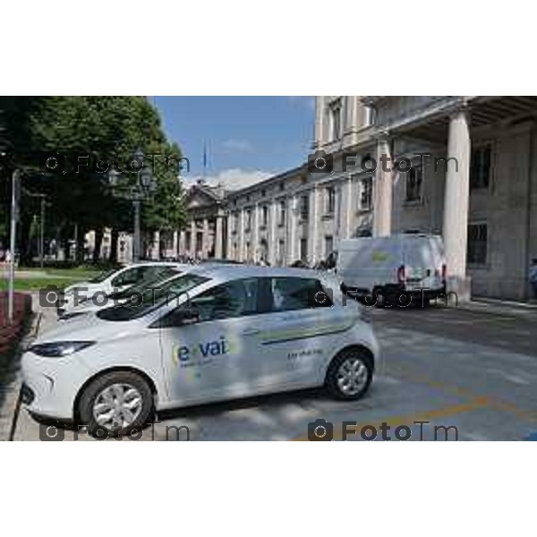 Tiziano Manzoni/LaPresse 7-06- 2023 Bergamo, Italia Cronaca Bergamo car sharing centro città