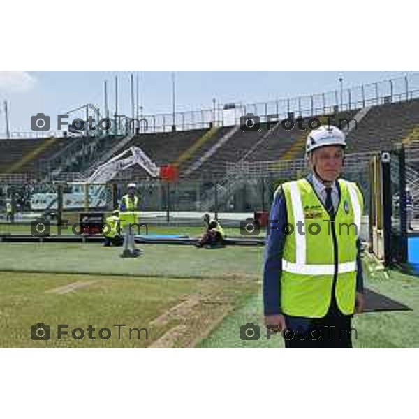 Foto Manzoni Tiziano/LaPresse 08-06-2023Bergamo Italia - Cronaca - Demolizione curva sud stadio di Bergamo