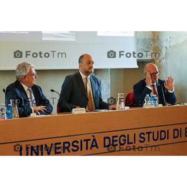 Conferenza - Lavoro ed Economia sociale per un\'Europa inclusiva e sostenibile, Tavolo dei relatori