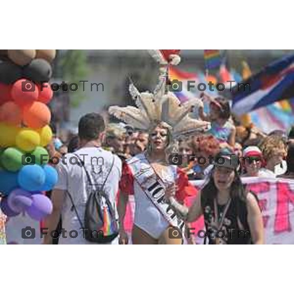 Foto Manzoni Tiziano/LaPresse 17-06-2023Bergamo Italia - Cronaca - Bergamo Pride 2023 con arrivo in piaza Matteotti