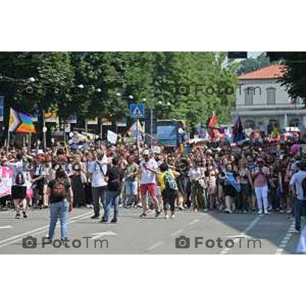 Foto Manzoni Tiziano/LaPresse 17-06-2023Bergamo Italia - Cronaca - Bergamo Pride 2023 con arrivo in piaza Matteotti