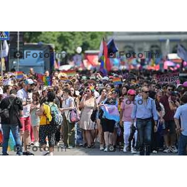 Foto Manzoni Tiziano/LaPresse 17-06-2023Bergamo Italia - Cronaca - Bergamo Pride 2023 con arrivo in piaza Matteotti