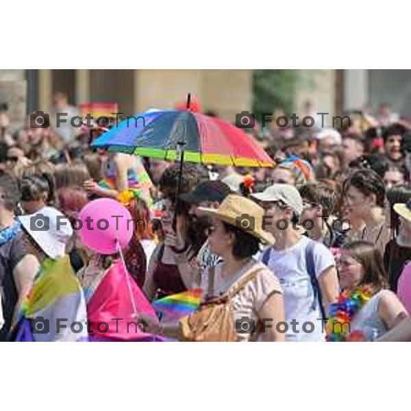 Foto Manzoni Tiziano/LaPresse 17-06-2023Bergamo Italia - Cronaca - Bergamo Pride 2023 con arrivo in piaza Matteotti