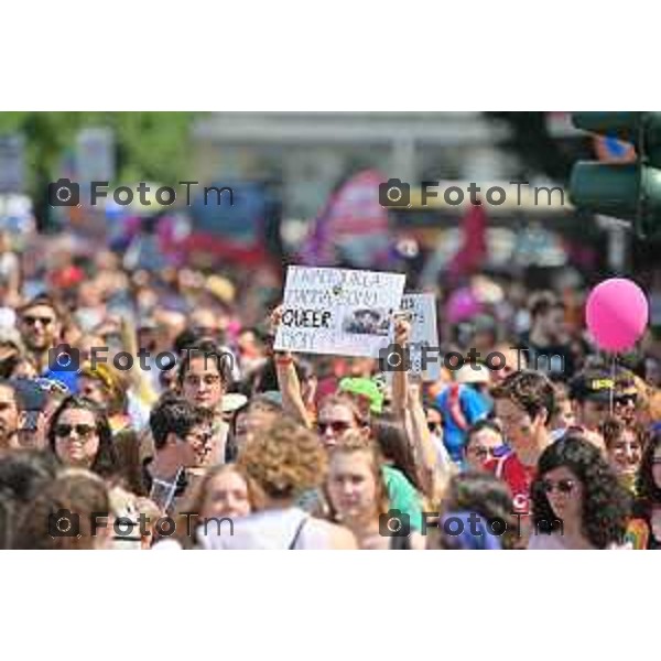 Foto Manzoni Tiziano/LaPresse 17-06-2023Bergamo Italia - Cronaca - Bergamo Pride 2023 con arrivo in piaza Matteotti