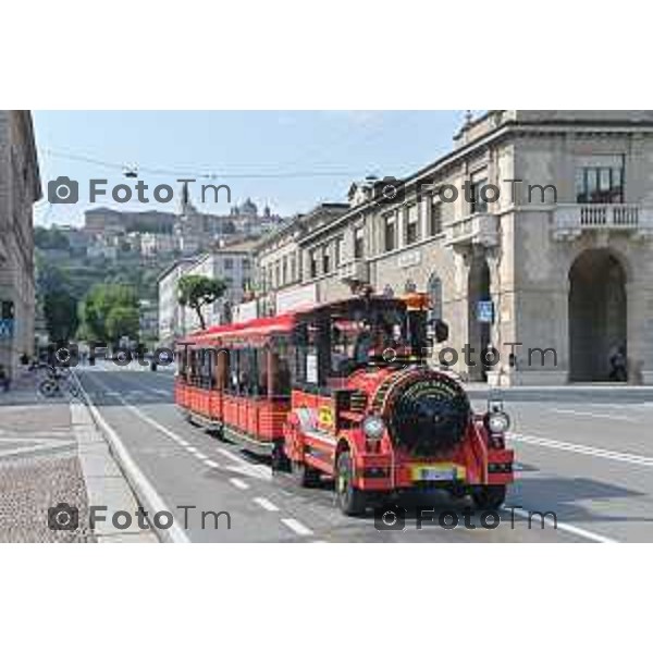 Foto Manzoni Tiziano/LaPresse 17-06-2023Bergamo Italia - Cronaca - Bergamo Pride 2023 con arrivo in piaza Matteotti