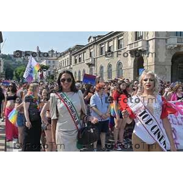 Foto Manzoni Tiziano/LaPresse 17-06-2023Bergamo Italia - Cronaca - Bergamo Pride 2023 con arrivo in piaza Matteotti