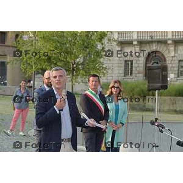 Tiziano Manzoni/LaPresse 17-06- 2023 Bergamo, Italia Cronaca Bergamo l\'intitolazione a Enzo Tortora dei giardini di piazza Dante Gaia Tortora