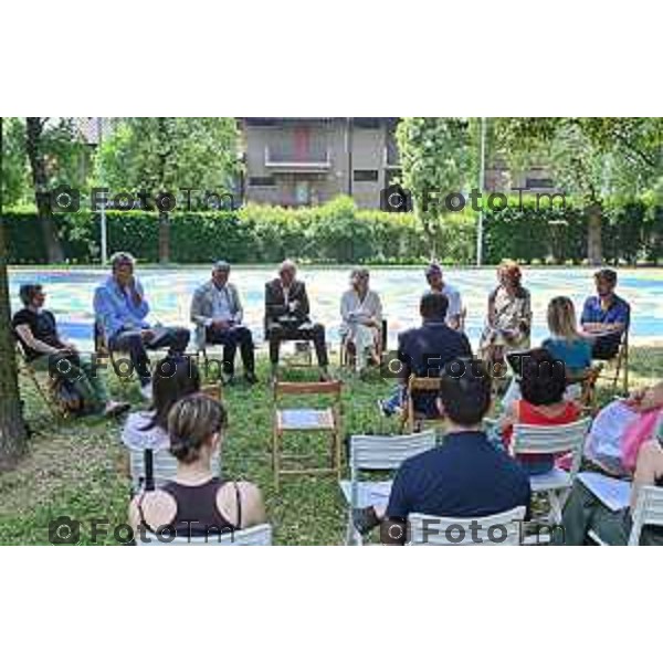 Foto Manzoni Tiziano/LaPresse 27-6-2023 Bergamo Italia - Cronaca - parco Don Seghezzi i Villaggio Sposi,presentazionel progetto SAB - Street Art Ball project, sei opere su campetti da basket realizzate da street artist provenienti dal panorama artistico nazionale e internazionale lungo il percorso della nuova Ciclovia Culturale tra Bergamo Brescia