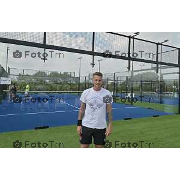 Tiziano Manzoni/LaPresse 1-07- 2023 Bergamo, Italia Cronaca Zanica BG Centro Ippico La Rosa Bianca Padel e \'ex attaccante dell\'Atalanta, German Gustavo Denis