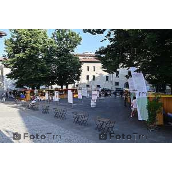 Tiziano Manzoni/LaPresse 7-07- 2023 Bergamo, Italia Cronaca presentazione e degustazione in esclusiva di Rosso Capitale, vino in edizione limitata di 2023 bottiglie, frutto della collaborazione tra Accademia Carrara e l\'azienda vitivinicola bergamasca Caminella, in omaggio all\'anno di Bergamo Brescia Capitale Italiana della Cultura.