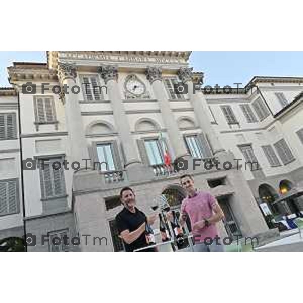 Tiziano Manzoni/LaPresse 7-07- 2023 Bergamo, Italia Cronaca presentazione e degustazione in esclusiva di Rosso Capitale, vino in edizione limitata di 2023 bottiglie, frutto della collaborazione tra Accademia Carrara e l\'azienda vitivinicola bergamasca Caminella, in omaggio all\'anno di Bergamo Brescia Capitale Italiana della Cultura.