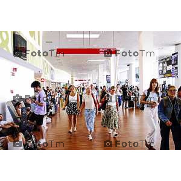 Foto Manzoni Tiziano/LaPresse 19-7-2023Bergamo Italia - Cronaca - Bergamo aeroporto di Milano Bergamo HelloSky Lounge, Accademia Carrara presenta la terza mostra Alpi Orobie