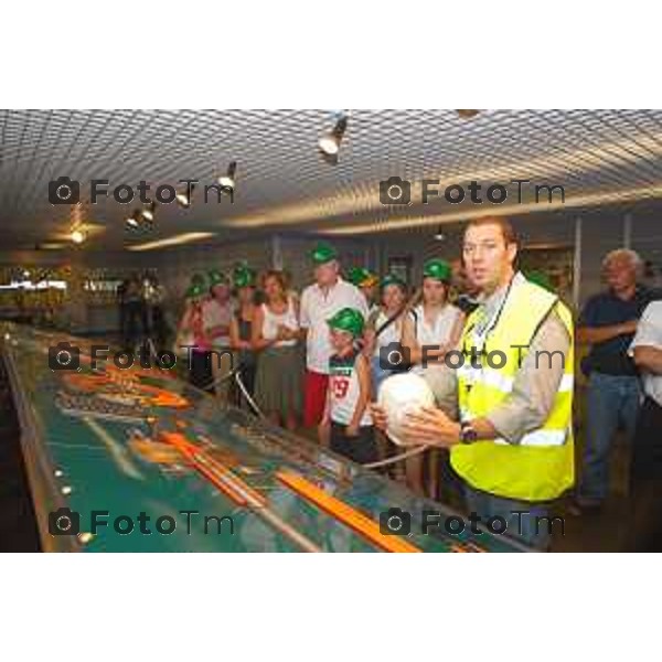 Foto Tiziano Manzoni/ Bergamo Italia Cronaca Archivio anno 2002 giugno 16 Open Day nello stablimento di Dalmine della Tenaris con Paolo Rocca