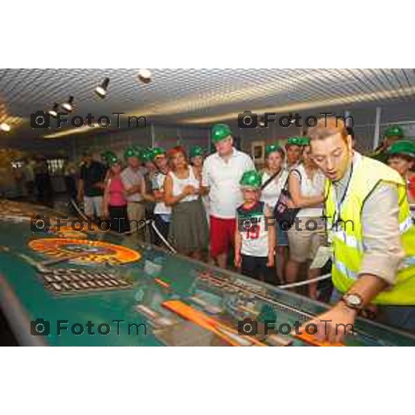 Foto Tiziano Manzoni/ Bergamo Italia Cronaca Archivio anno 2002 giugno 16 Open Day nello stablimento di Dalmine della Tenaris con Paolo Rocca