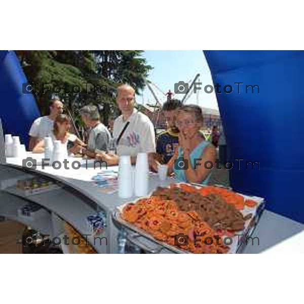 Foto Tiziano Manzoni/ Bergamo Italia Cronaca Archivio anno 2002 giugno 16 Open Day nello stablimento di Dalmine della Tenaris con Paolo Rocca