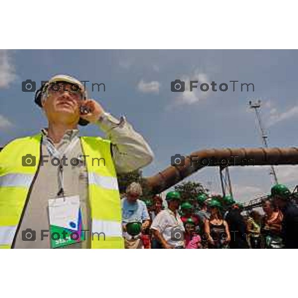 Foto Tiziano Manzoni/ Bergamo Italia Cronaca Archivio anno 2002 giugno 16 Open Day nello stablimento di Dalmine della Tenaris con Paolo Rocca