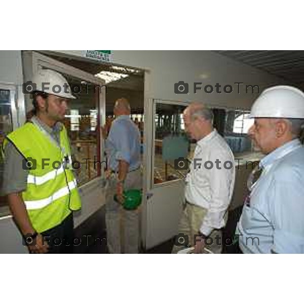 Foto Tiziano Manzoni/ Bergamo Italia Cronaca Archivio anno 2002 giugno 16 Open Day nello stablimento di Dalmine della Tenaris con Paolo Rocca