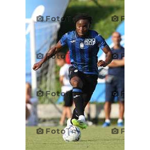 Foto Manzoni Tiziano/LaPresse 20- - 07 -2023 Clusone Bergamo Italia - Sport Calcio Seconda amichevole Atalanta / Rapresentativa Val Seriana campionato serie a Tim 23 - 24 Campo Comunale. Clusone. ( Bergamo )Andemola Lookman