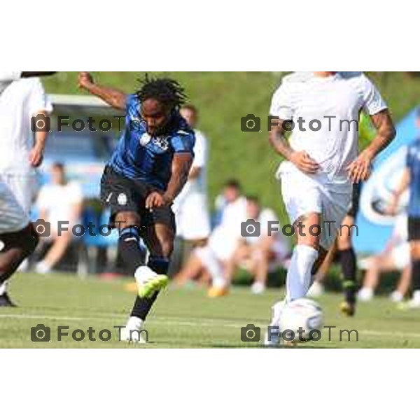 Foto Manzoni Tiziano/LaPresse 20- - 07 -2023 Clusone Bergamo Italia - Sport Calcio Seconda amichevole Atalanta / Rapresentativa Val Seriana campionato serie a Tim 23 - 24 Campo Comunale. Clusone. ( Bergamo Andemola Lookman