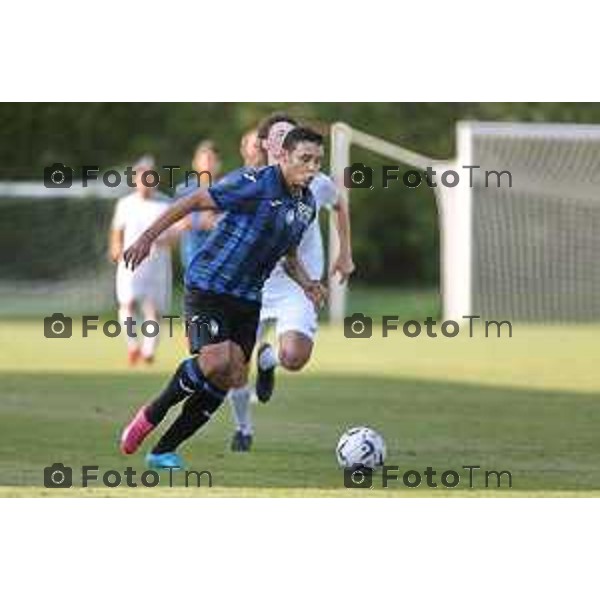 Foto Manzoni Tiziano/LaPresse 20- - 07 -2023 Clusone Bergamo Italia - Sport Calcio Seconda amichevole Atalanta / Rapresentativa Val Seriana campionato serie a Tim 23 - 24 Campo Comunale. Clusone. ( Bergamo ) Nella Foto: Luis Muriel