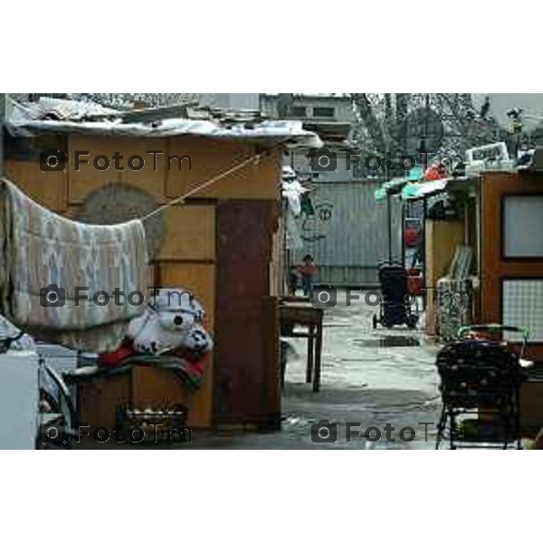 Foto Manzoni Tiziano/LaPresse Bergamo Italia - Cronaca - Bergamo Campo Kossovari e room 2024