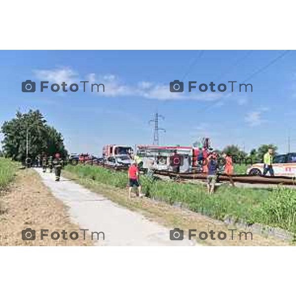 Foto Manzoni Tiziano/LaPresse 10-07-2023 Bergamo Italia - Cronaca - Romano di Lombardia scontro fra mezzo Vigili del fuoco e autovettura